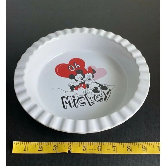 DISNEY MICKEY MINNIE MOUSE VAlentine’s PIE DISH BOWL Round 9” Ceramic New - Picture 5 of 9